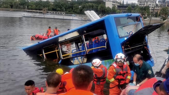 Autobusák vjel do nádrže schválně, zemřelo 21 lidí. Tohle byl důvod!