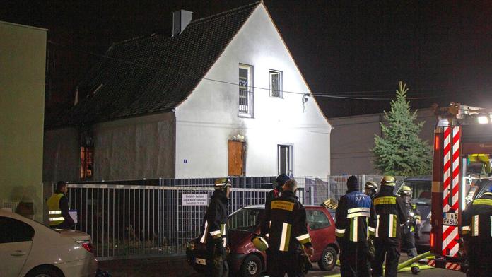 Tragédie v Norimberku! Při požáru domu zemřely čtyři děti a žena
