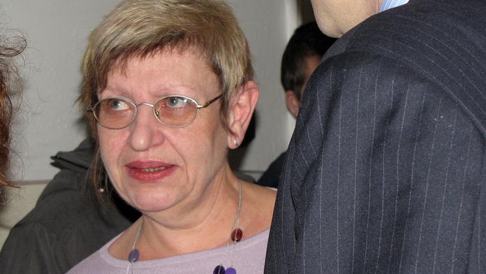Porodní ASISTENTKA zavinila POŠKOZENÍ MOZKU dítěte! Dostala DVOULETOU podmínku!