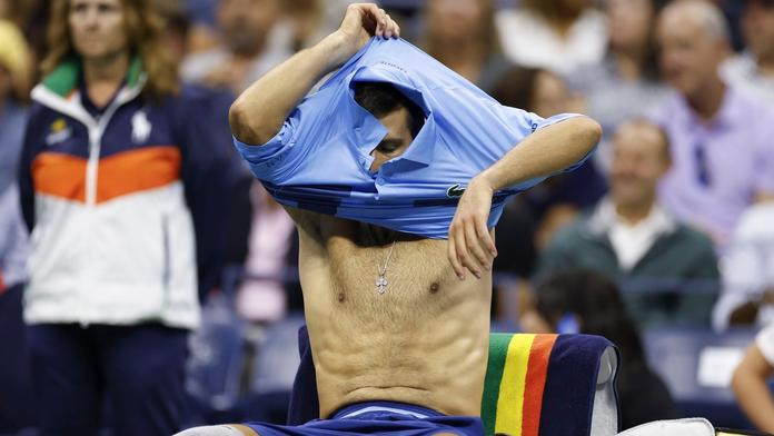 Šok na US Open, Djokovič končí už ve 3. kole. Dál neprošel ani Lehečka