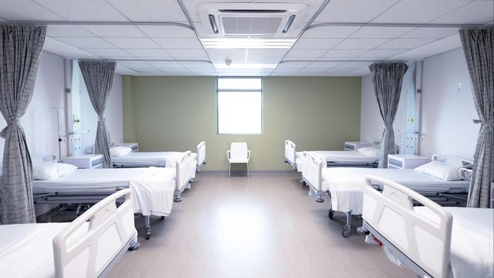 Německo připravuje nemocnice na útok. Každý den mají ošetřovat tisíc vojáků