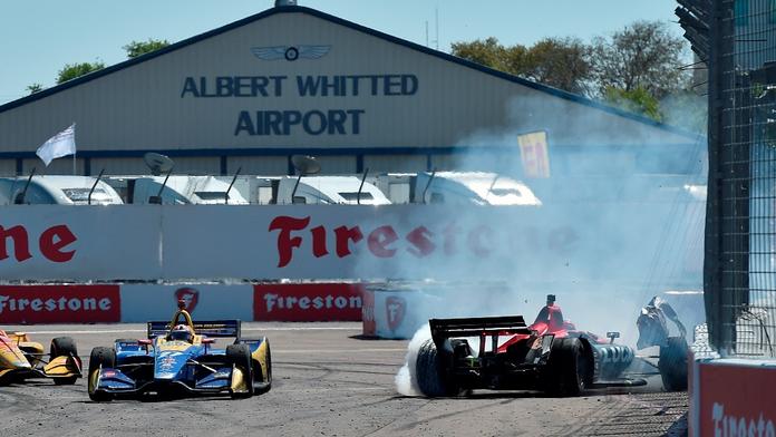 Infarktový závěr! Wickens mířil za vítězstvím, sestřelil ho Rossi