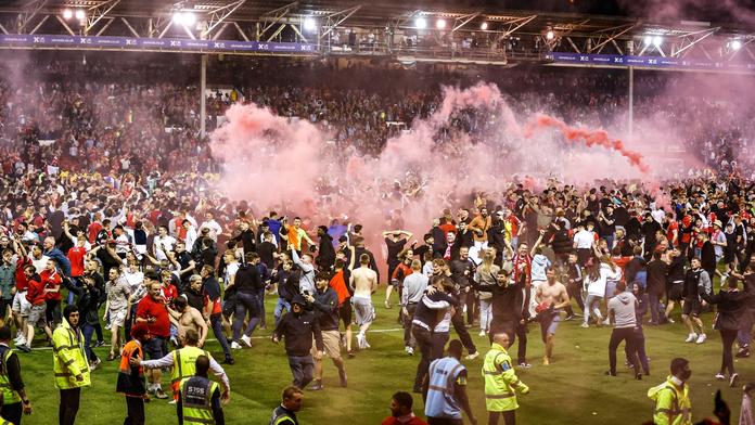 Anglický fotbal přitvrdí. Neukázněné fanoušky bude trestat o něco více