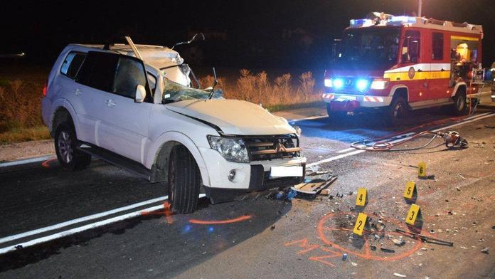 Auto skončilo po nehodě rozpůlené, šofér nepřežil! Děsivé FOTO