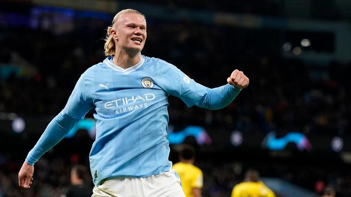 Haaland splnil slib. Gól slavil jako legenda Chelsea