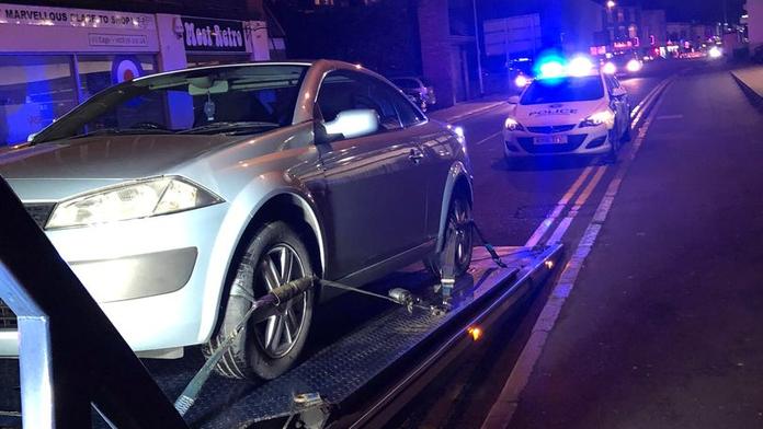 Tomu se říká špatný den. Muž přišel o auto 30 vteřin poté, co ho koupil!