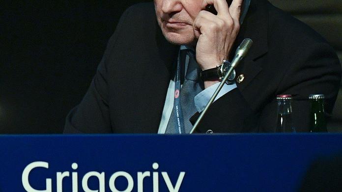 Tvrdík věděl, proč kritiku smazal. Surkis není jen tak někdo!