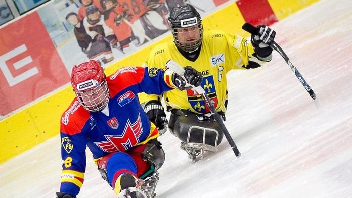 Odporný hyenismus: Zloděj na Ostravsku okradl sledge hokejistu!