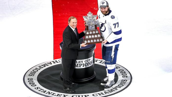Conn Smythe Trophy získal tahoun Tampy. Nemám slov, zářil Hedman