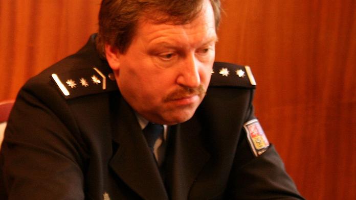 Karlovarský šéf POLICIE Tomášek přišel o ŘIDIČÁK!
