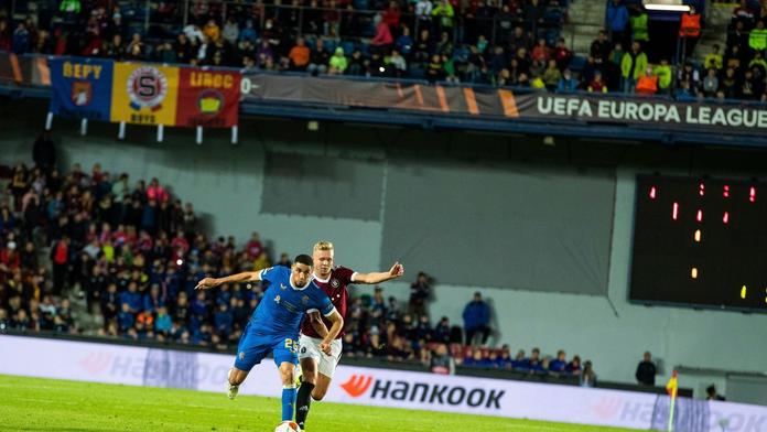Neurážejte naše děti, zuří Sparta. Šéf Slavie Tvrdík ji plně podporuje