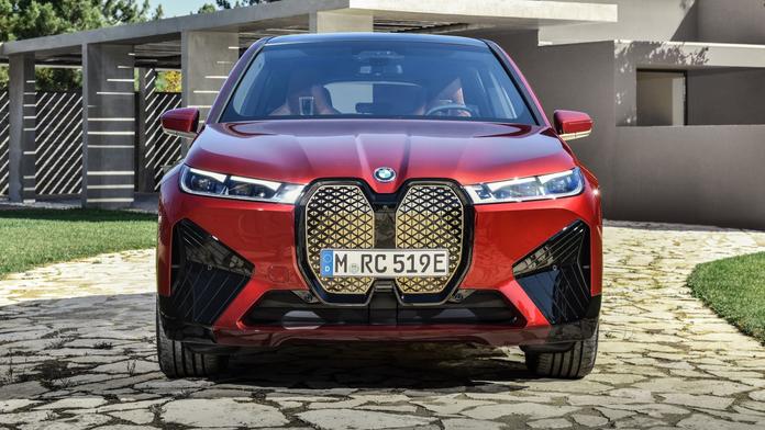 Vypadá jako bobr? BMW úporně brání svoje současná "divná" auta