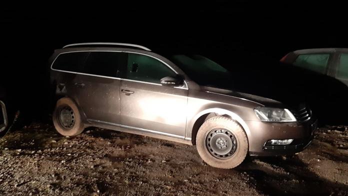 Drzý zloděj z Prahy kradl auta na Chomutovsku, řídil je i se zákazem