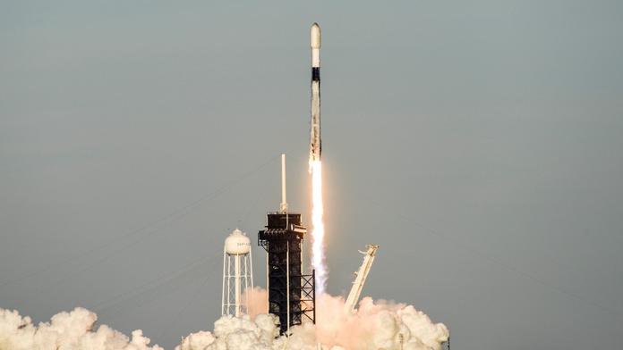 Raketě SpaceX hrozí havárie na Měsíci! Podle expertů už za několik týdnů