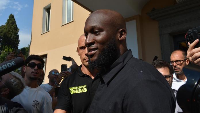 Lukaku pobláznil italské fanoušky. Jeho přestup do Neapole je hotový