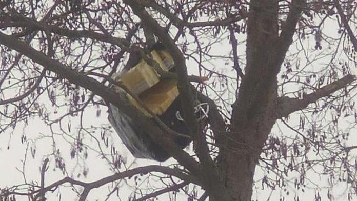 Z nebe na Slovensku padaly cigarety. Policie vysvětlila, co přesně se stalo