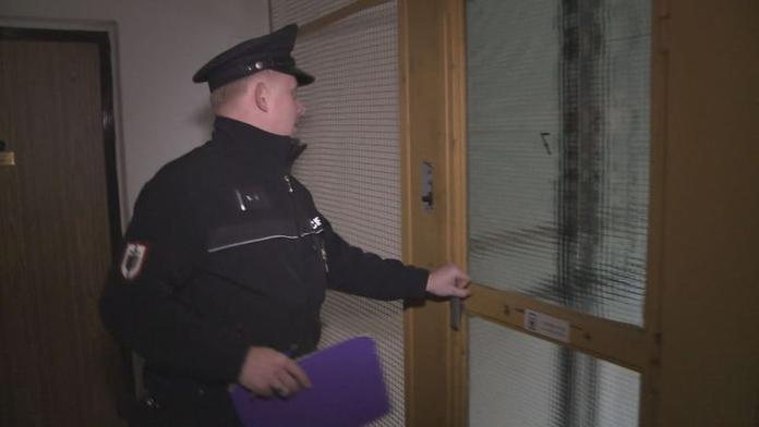Mladík zemřel ve výtahové šachtě. Padal víc než šest pater!