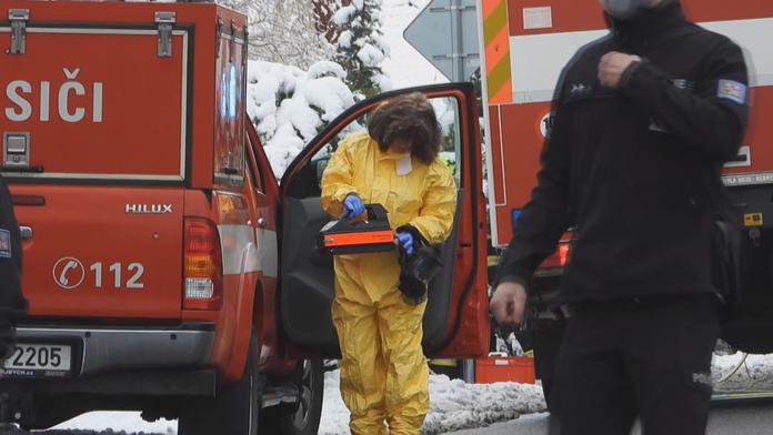 Žena obdržela nebezpečný balíček. Zasahovat museli chemici