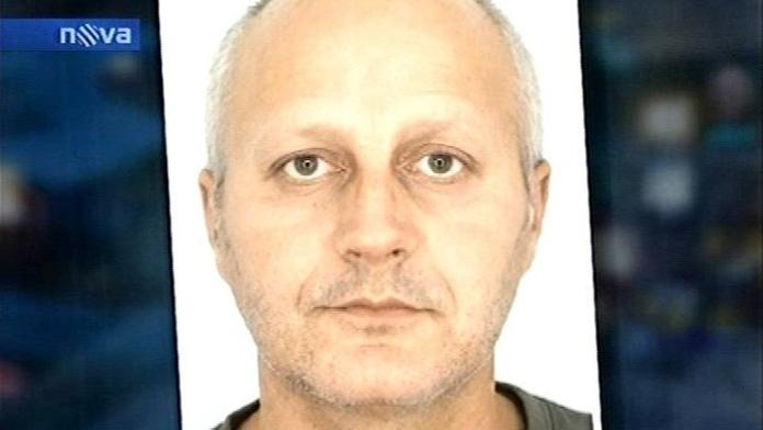 Falešný dětský doktor osahával žačky. Byl zadržen při loupeži pošty