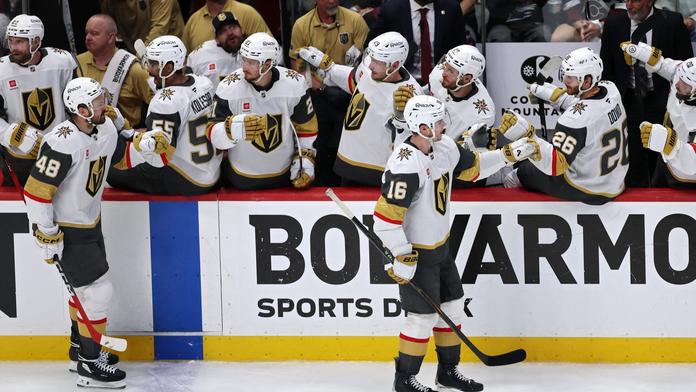 Slavící hokejisté Vegas Golden Knights