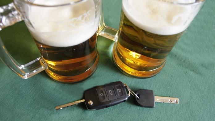 Se 4,5 promile sjel do příkopu. Kvůli alkoholu přišel o papíry už 18krát