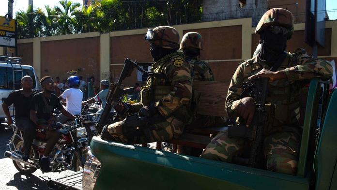 Gangsteři na Haiti zavraždili přes 180 lidí. Báli se temné magie