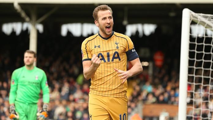 Fulham na Tottenham nestačil, domácí zničil hattrickem Kane
