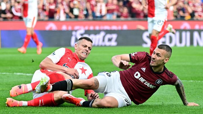 Titul? Ještě nic není hotovo, říká pokorně Frýdek. Zákrok Haraslína nechápe