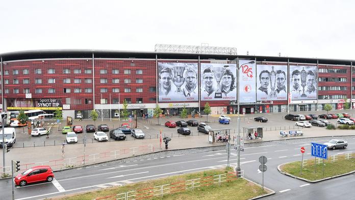 Stadion Slavie Praha v Edenu