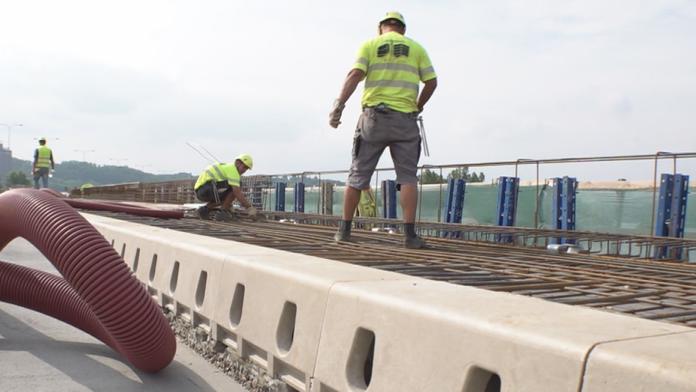 Oprava Barrandovského mostu opět ztíží dopravu. Zavřou důležitý nájezd