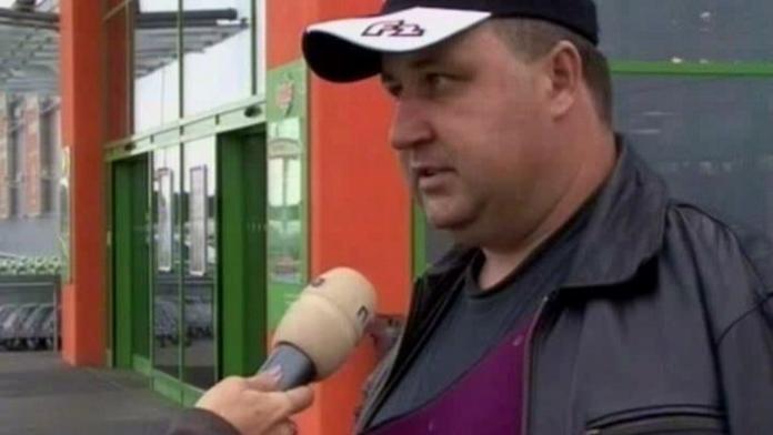 V Plzeňském obchodním centru skříply dveře zákazníka