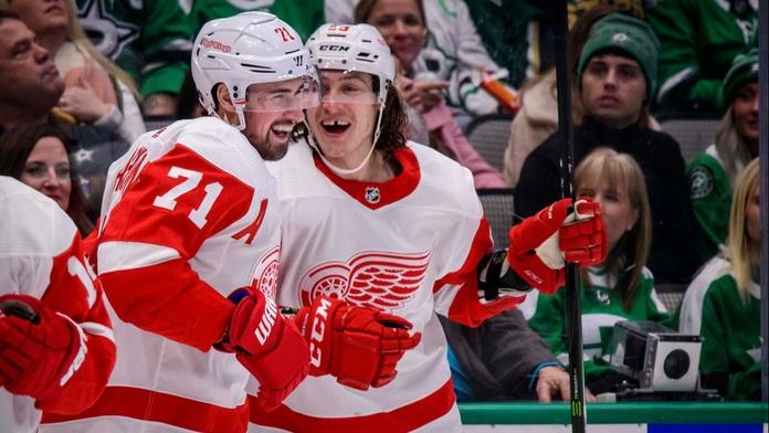 Hvězdě Red Wings vyměnili nejlepšího kamaráda. Oplakala to