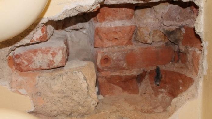 Lupič se pokusil prokopat z Valdic, "tunel" maskoval ručníkem