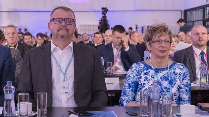 Odměna pro bývalé ministry! Ťok s Novákovou míří do diplomacie