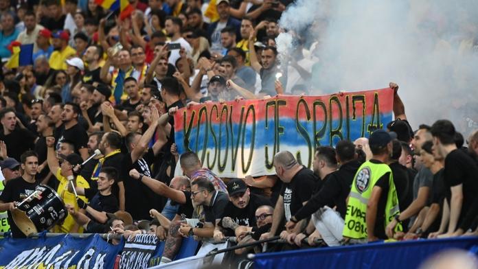 Ostuda v bitvě o EURO. Rumuni uráželi tým Kosova, ten opustil hřiště