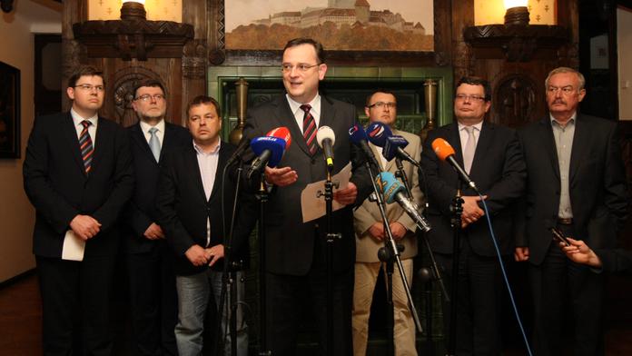 ODS rozjela jednání o budoucnosti koalice. VV musí kývnout na úspory, jinak vláda padne