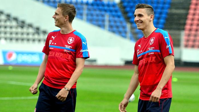 Dočkal byl stínový agent, říká Pavelka. Domů se vrací pro titul
