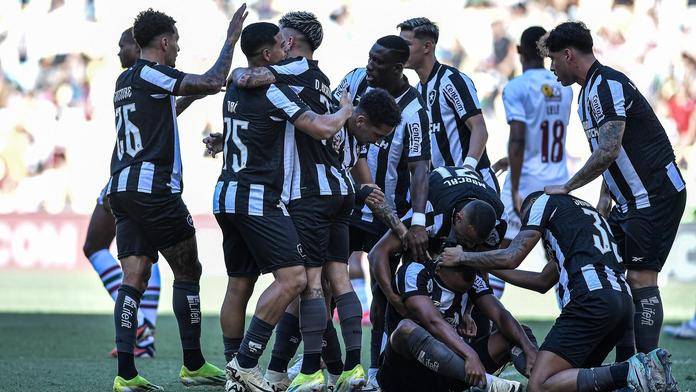 Fotbalisté Botafoga proti Fluminense