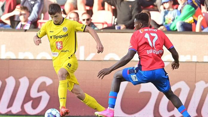 Talentovaný bek má našlápnuto do Dánska. Sparta ale má předkupní právo