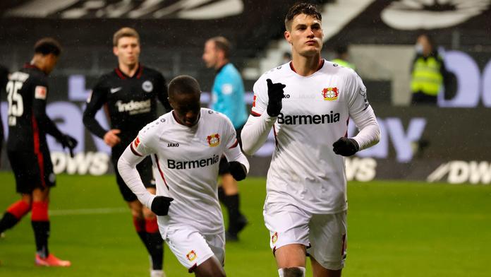 Sestřihy fotbalového víkendu: Další Schickovy góly nebo madridské derby