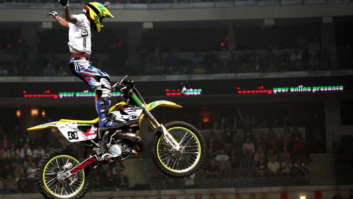 MISTR SVĚTA! Podmol se stal světovým šampionem ve freestyle motokrosu