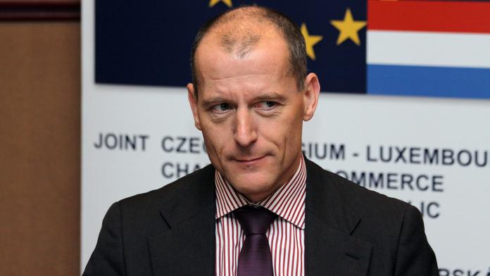 Fischer chce do Bruselu Tůmu. ODS je proti, ČSSD rozpačitá