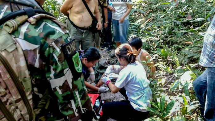 Turistka chtěla fotku s krokodýlem, ten jí skoro ukousl nohu