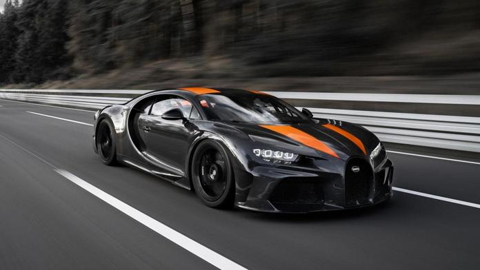 Kdo je nejrychlejší? Bugatti je blízko 500 km/h, Koenigsegg se ale nevzdá!