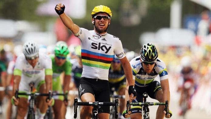 Cavendish v těsném spurtu vyhrál druhou etapu Tour de France