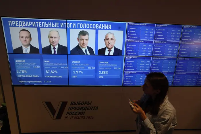 Vladimir Putin vyhrál s údajně 87 % hlasů