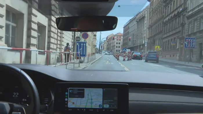 Dopravní značení v místech nehody Filipa Turka (za AUTO)