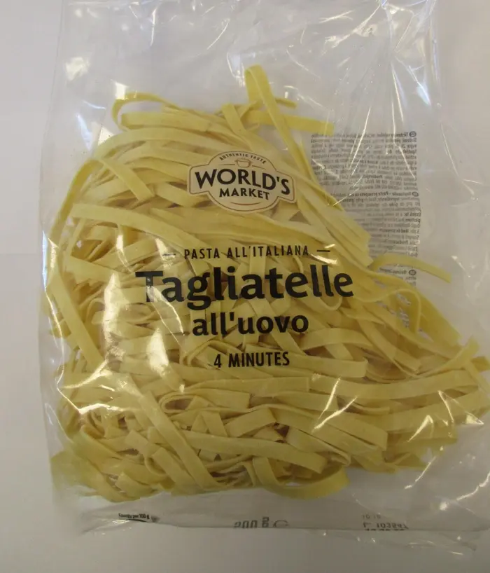 Závadné těstoviny Tagliatelle all’uovo, Těstoviny vaječné, nesušené, WORLD’S MARKET