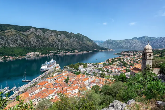 Kotor - město a přístav Černé Hory