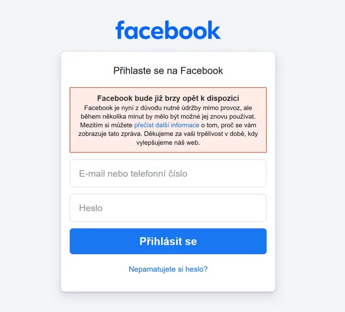 Facebook postihl masivní výpadek